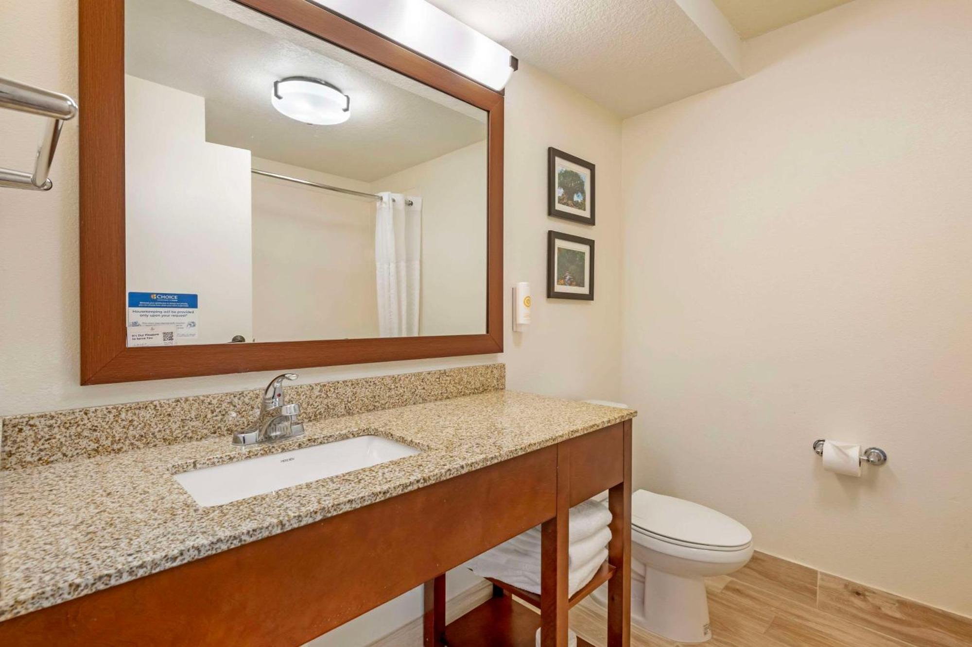 Comfort Suites Downtown Orlando Bagian luar foto