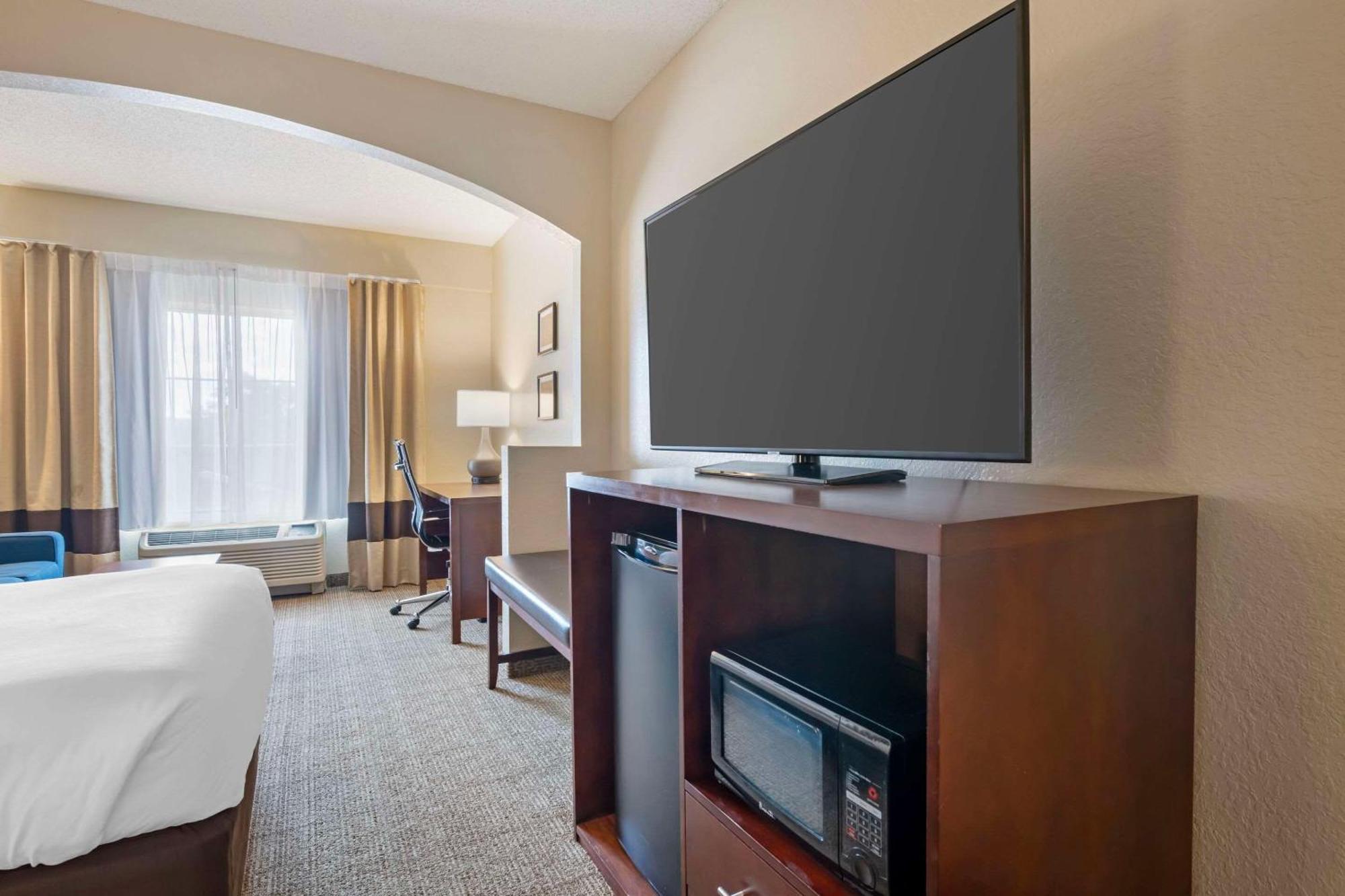 Comfort Suites Downtown Orlando Bagian luar foto