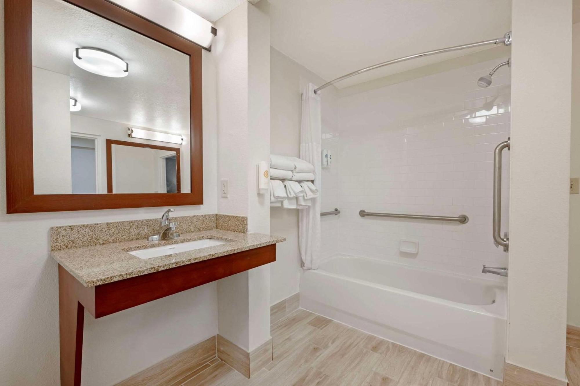 Comfort Suites Downtown Orlando Bagian luar foto