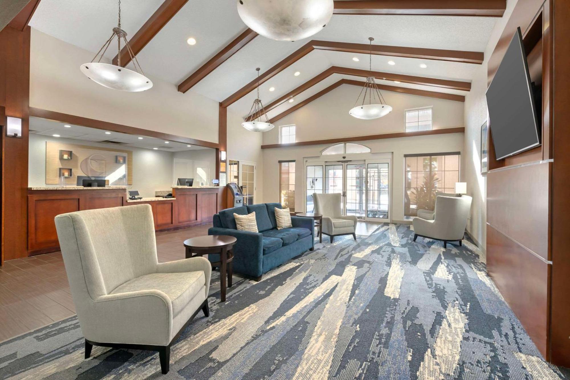 Comfort Suites Downtown Orlando Bagian luar foto